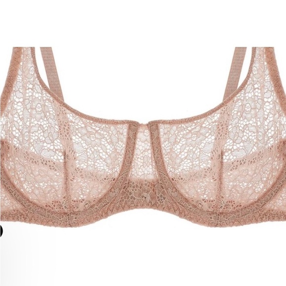 Journelle Other - Journelle Lace Underwire Bra in Tan